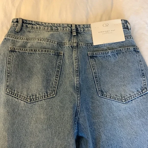 NWT Q2 Straight Leg Womens Cuffed Jean - size 10 - Picture 5 of 14